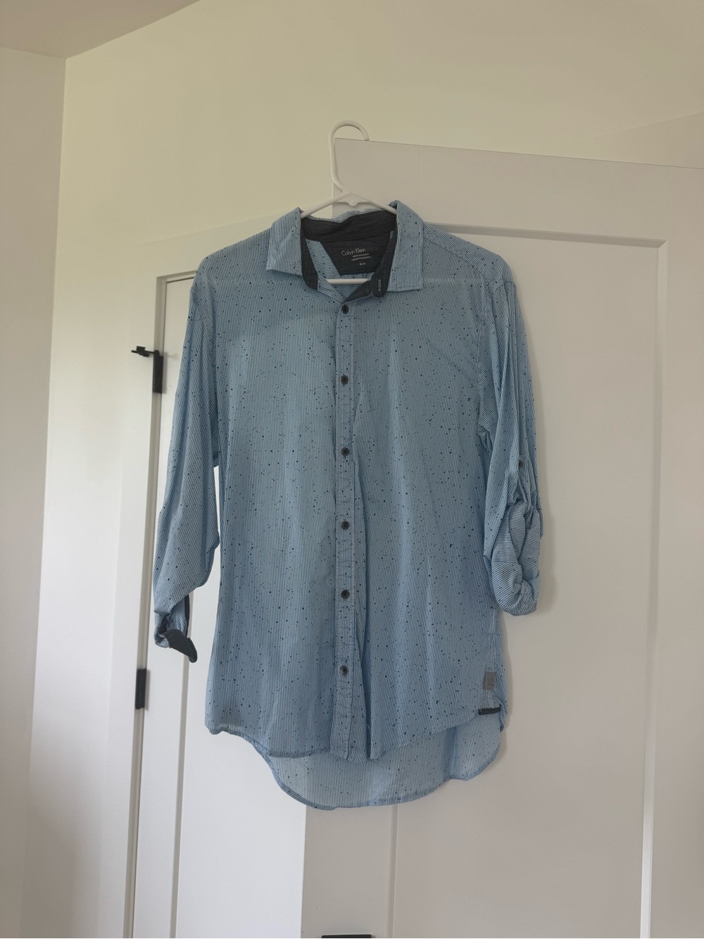 Calvin Klein Jeans Pale Blue Men's Button-Down Shirt with Micro Dot Pattern